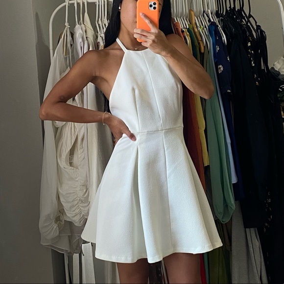 Zara Dresses & Skirts - Zara backless halter dress